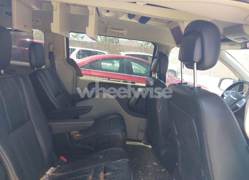 Photo 8 of 2011 Chrysler Town & COUNTRY TOURING-L (VIN 2A4RR8DGXBR796729)