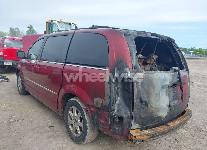 Photo 3 of 2010 Chrysler Town & COUNTRY TOURING PLUS (VIN 2A4RR8DX0AR422774)