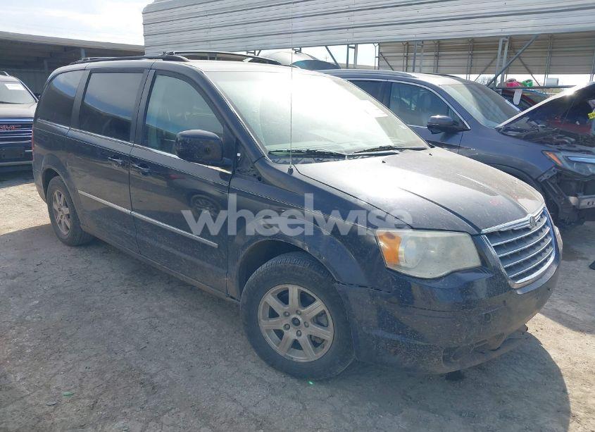 2010 Chrysler Town & COUNTRY TOURING PLUS (VIN 2A4RR8DX1AR321677) main photo