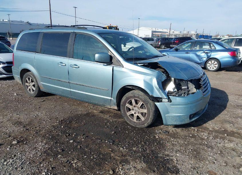 2010 Chrysler Town & COUNTRY TOURING PLUS (VIN 2A4RR8DX2AR421688) main photo