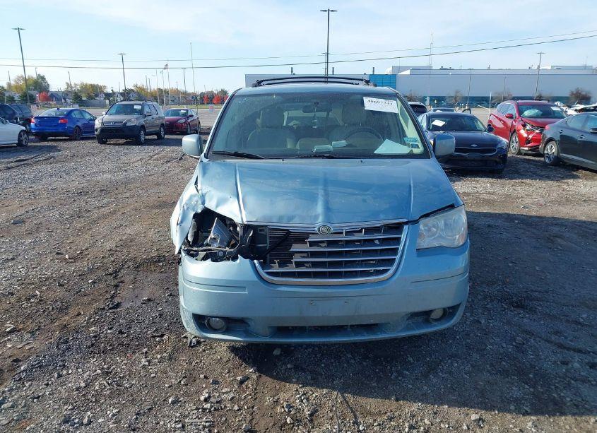 Photo 12 of 2010 Chrysler Town & COUNTRY TOURING PLUS (VIN 2A4RR8DX2AR421688)