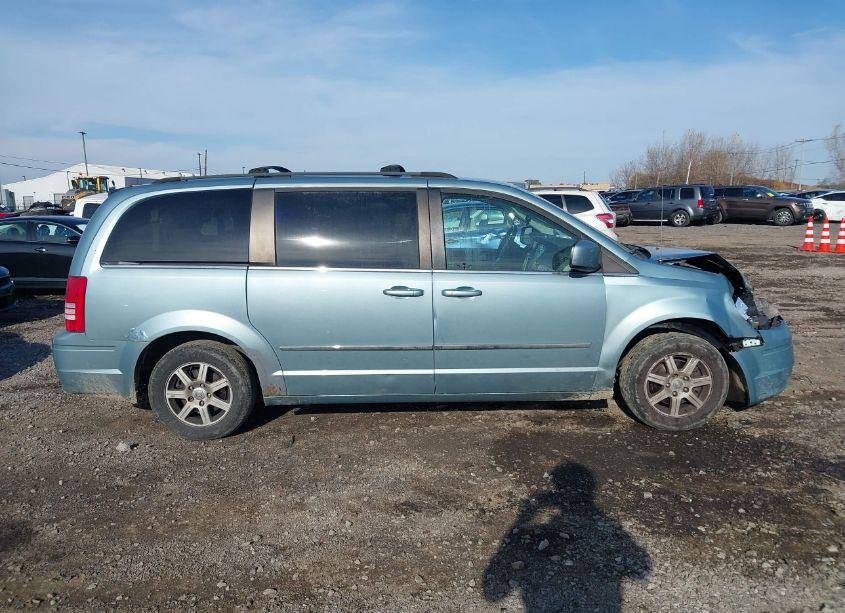 Photo 13 of 2010 Chrysler Town & COUNTRY TOURING PLUS (VIN 2A4RR8DX2AR421688)