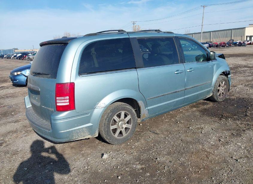Photo 4 of 2010 Chrysler Town & COUNTRY TOURING PLUS (VIN 2A4RR8DX2AR421688)