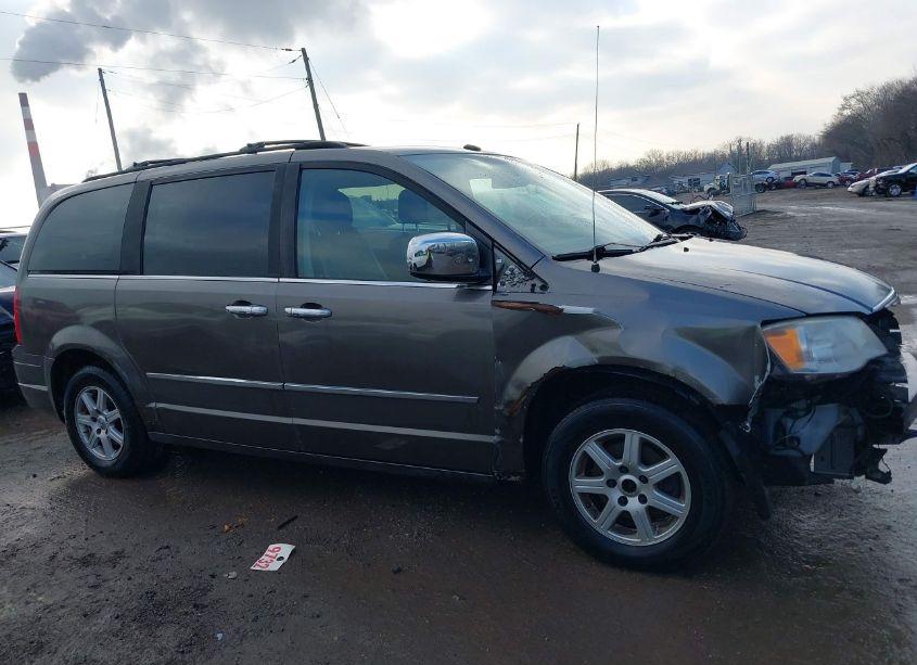 Photo 14 of 2010 Chrysler Town & COUNTRY TOURING PLUS (VIN 2A4RR8DX3AR449578)