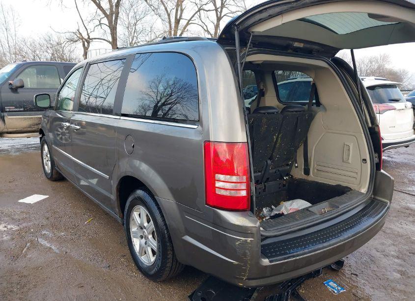Photo 3 of 2010 Chrysler Town & COUNTRY TOURING PLUS (VIN 2A4RR8DX3AR449578)