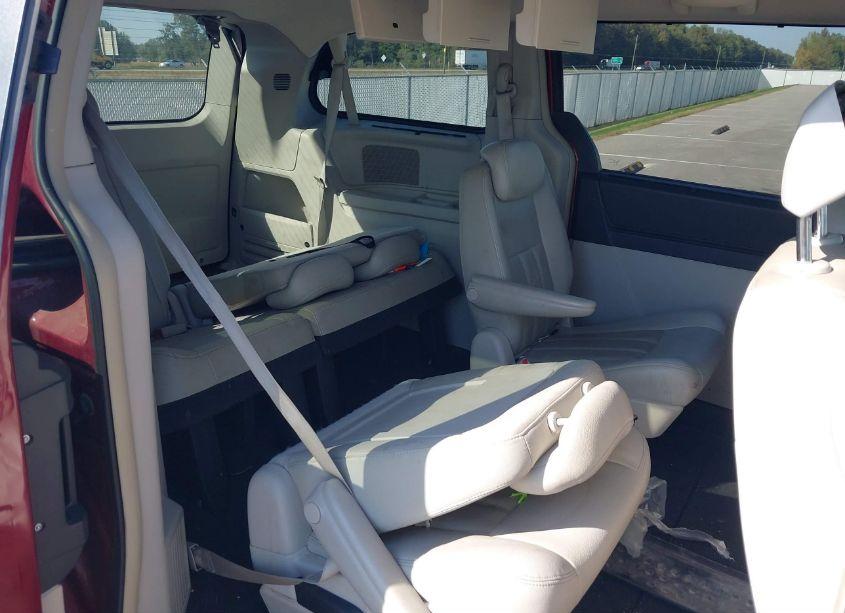 Photo 8 of 2010 Chrysler Town & COUNTRY TOURING PLUS (VIN 2A4RR8DX4AR339056)