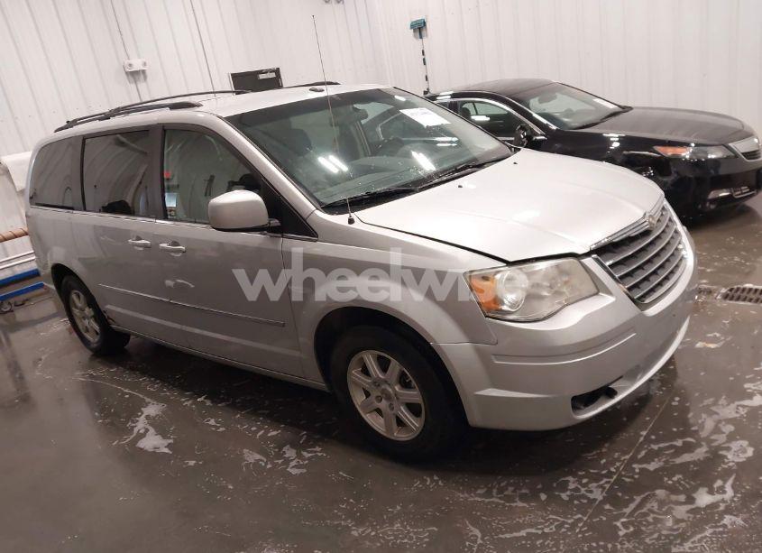 2010 Chrysler Town & COUNTRY TOURING PLUS (VIN 2A4RR8DX4AR361008) main photo