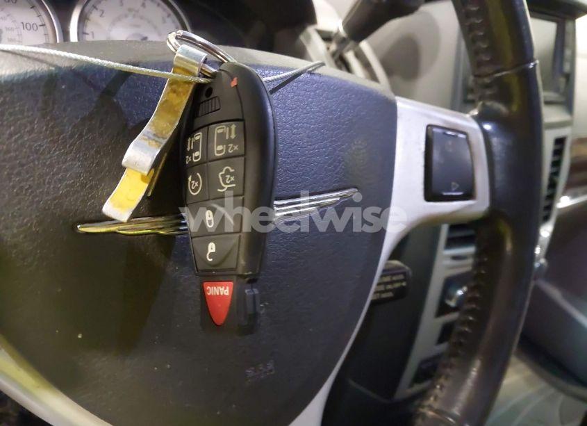 Photo 11 of 2010 Chrysler Town & COUNTRY TOURING PLUS (VIN 2A4RR8DX4AR361008)