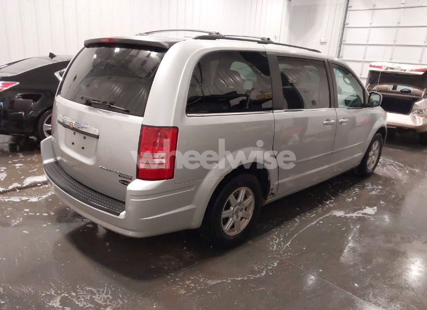 Photo 4 of 2010 Chrysler Town & COUNTRY TOURING PLUS (VIN 2A4RR8DX4AR361008)