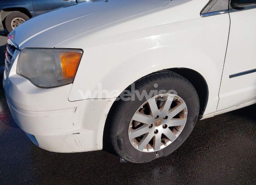 Photo 14 of 2010 Chrysler Town & COUNTRY TOURING PLUS (VIN 2A4RR8DX5AR439022)