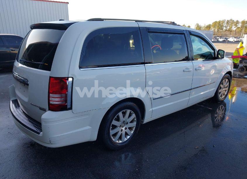 Photo 4 of 2010 Chrysler Town & COUNTRY TOURING PLUS (VIN 2A4RR8DX5AR439022)