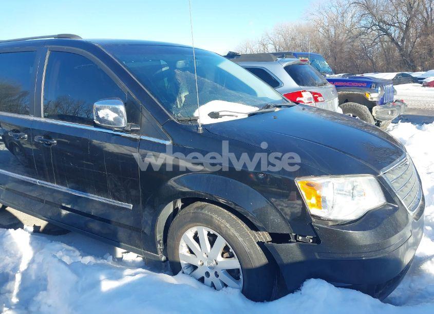 Photo 6 of 2010 Chrysler Town & COUNTRY TOURING PLUS (VIN 2A4RR8DX6AR387934)