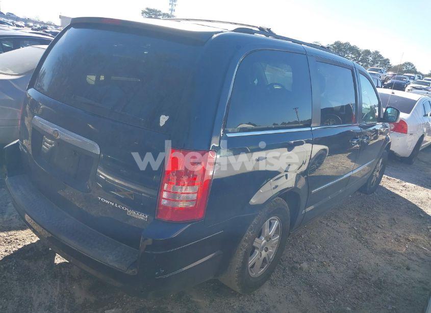 Photo 4 of 2010 Chrysler Town & COUNTRY TOURING PLUS (VIN 2A4RR8DX6AR398142)
