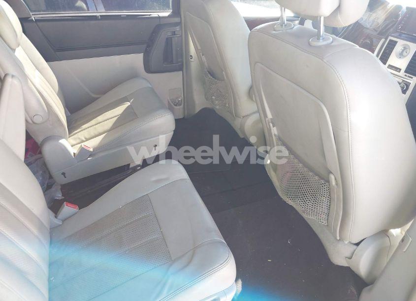 Photo 8 of 2010 Chrysler Town & COUNTRY TOURING PLUS (VIN 2A4RR8DX6AR398142)