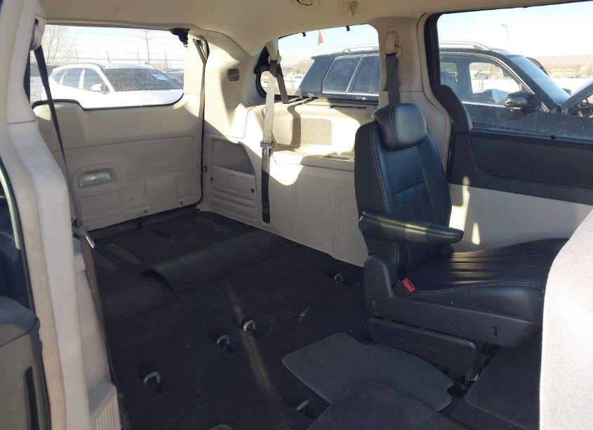 Photo 8 of 2010 Chrysler Town & COUNTRY TOURING PLUS (VIN 2A4RR8DX7AR366302)