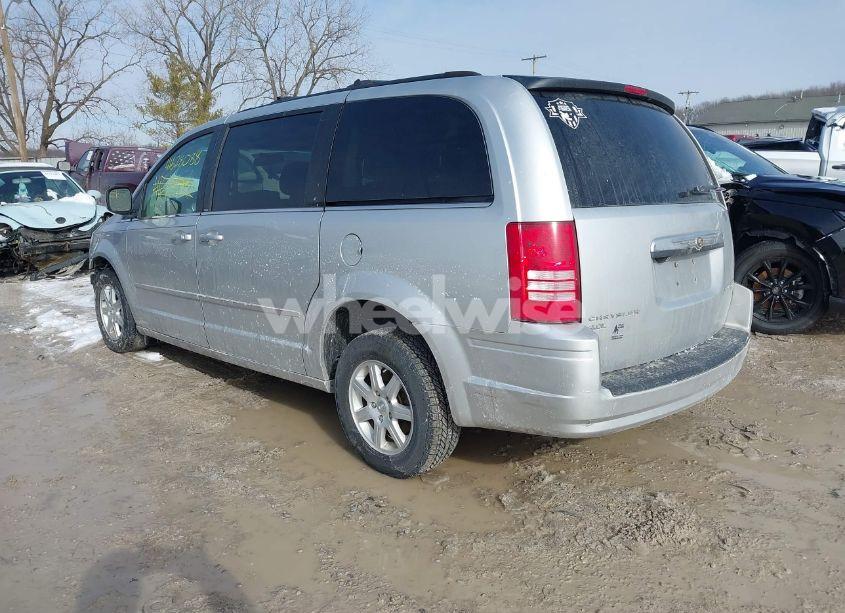 Photo 3 of 2010 Chrysler Town & COUNTRY TOURING PLUS (VIN 2A4RR8DX8AR339206)