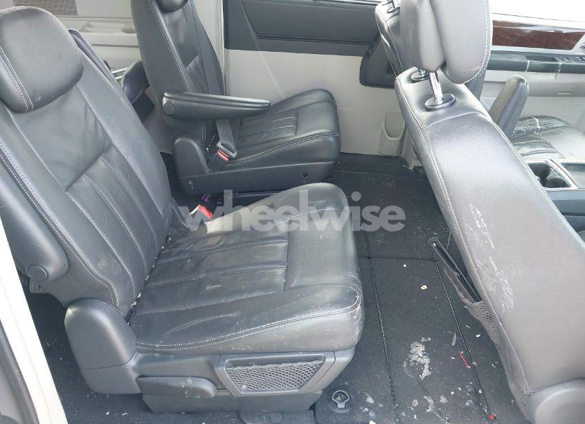 Photo 8 of 2010 Chrysler Town & COUNTRY TOURING PLUS (VIN 2A4RR8DX8AR339206)