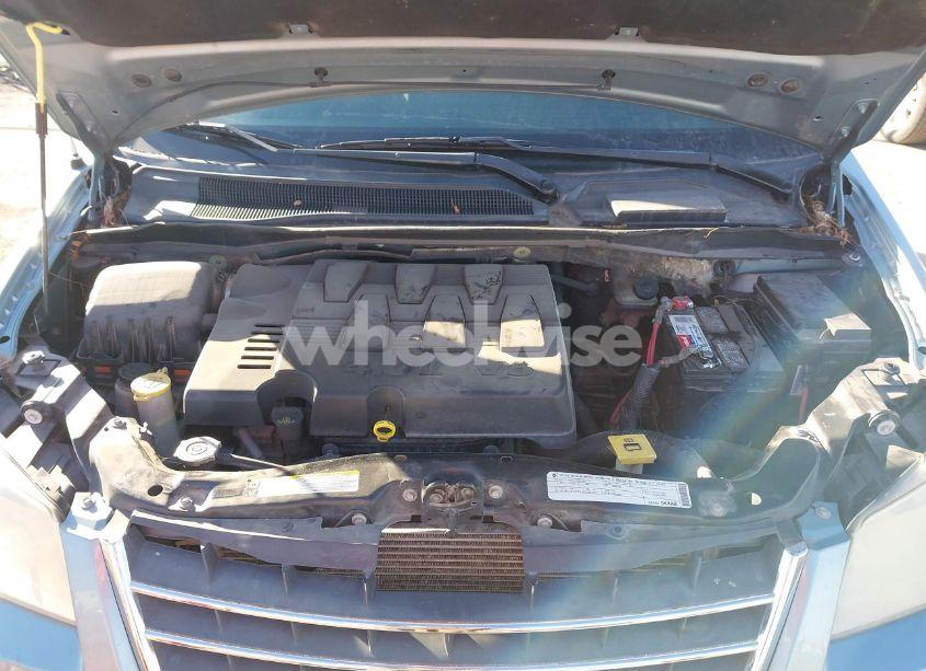 Photo 10 of 2010 Chrysler Town & COUNTRY TOURING PLUS (VIN 2A4RR8DX8AR381682)