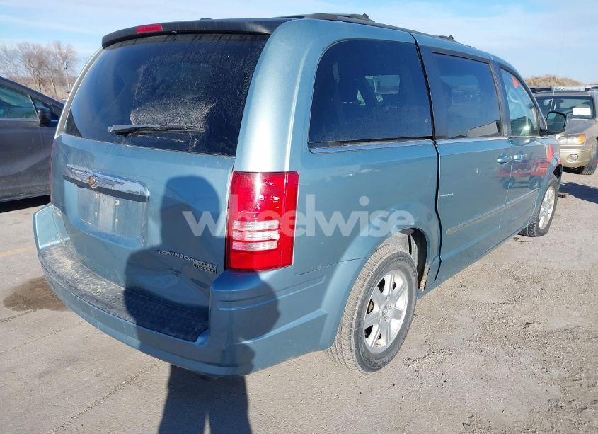 Photo 4 of 2010 Chrysler Town & COUNTRY TOURING PLUS (VIN 2A4RR8DX8AR381682)