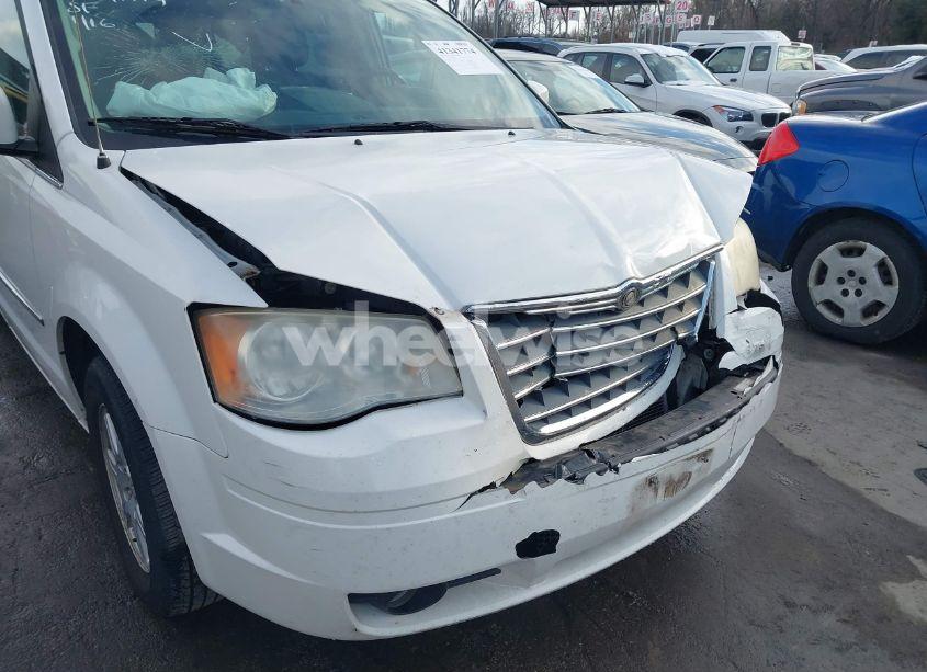 Photo 17 of 2010 Chrysler Town & COUNTRY TOURING PLUS (VIN 2A4RR8DX8AR387935)