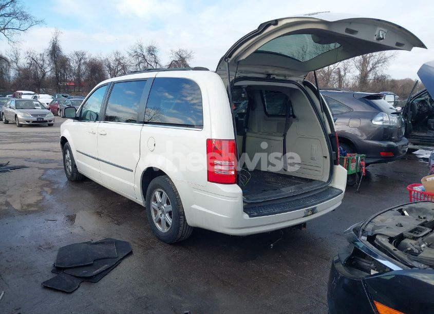 Photo 3 of 2010 Chrysler Town & COUNTRY TOURING PLUS (VIN 2A4RR8DX8AR387935)