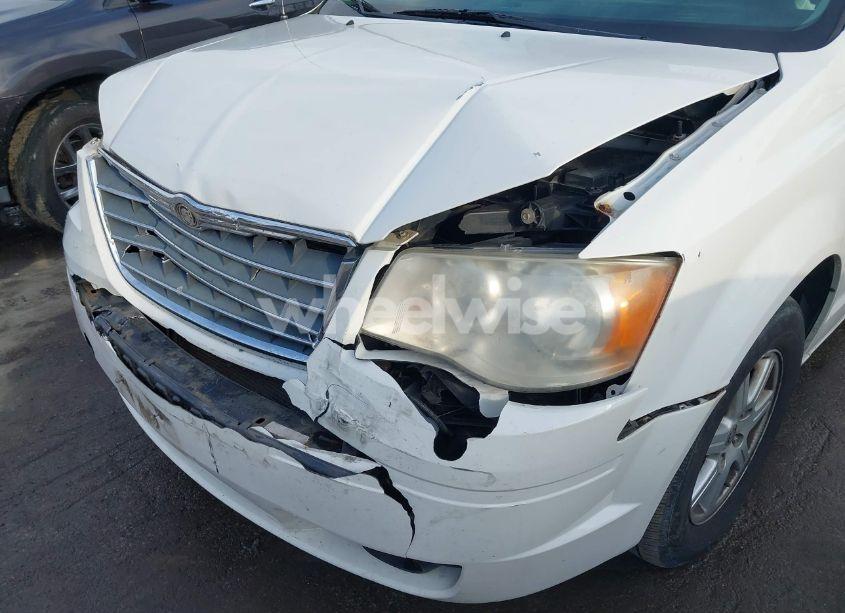 Photo 6 of 2010 Chrysler Town & COUNTRY TOURING PLUS (VIN 2A4RR8DX8AR387935)