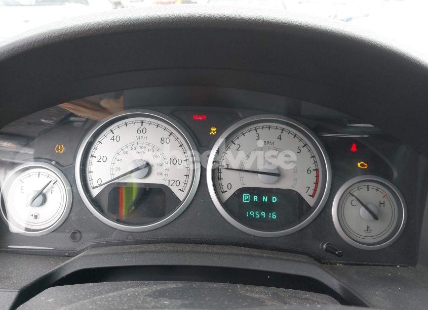 Photo 7 of 2010 Chrysler Town & COUNTRY TOURING PLUS (VIN 2A4RR8DX8AR454761)