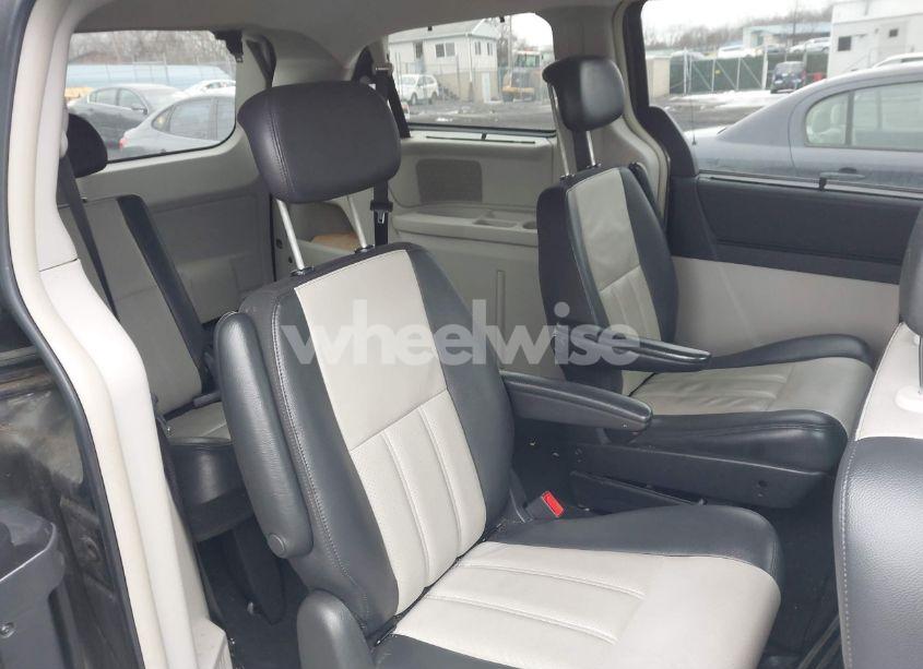 Photo 8 of 2010 Chrysler Town & COUNTRY TOURING PLUS (VIN 2A4RR8DX8AR454761)