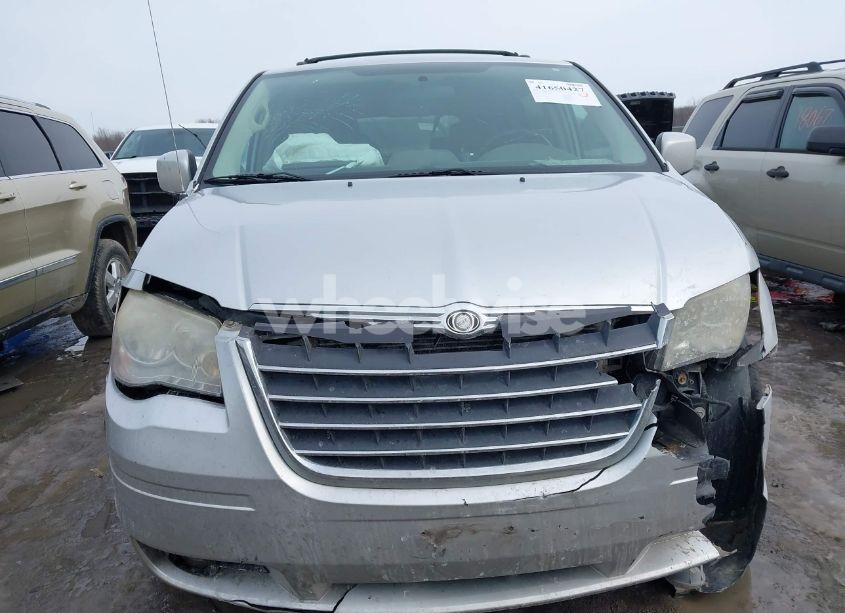Photo 12 of 2010 Chrysler Town & COUNTRY TOURING PLUS (VIN 2A4RR8DX9AR374613)