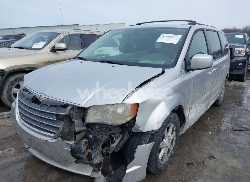 Photo 2 of 2010 Chrysler Town & COUNTRY TOURING PLUS (VIN 2A4RR8DX9AR374613)