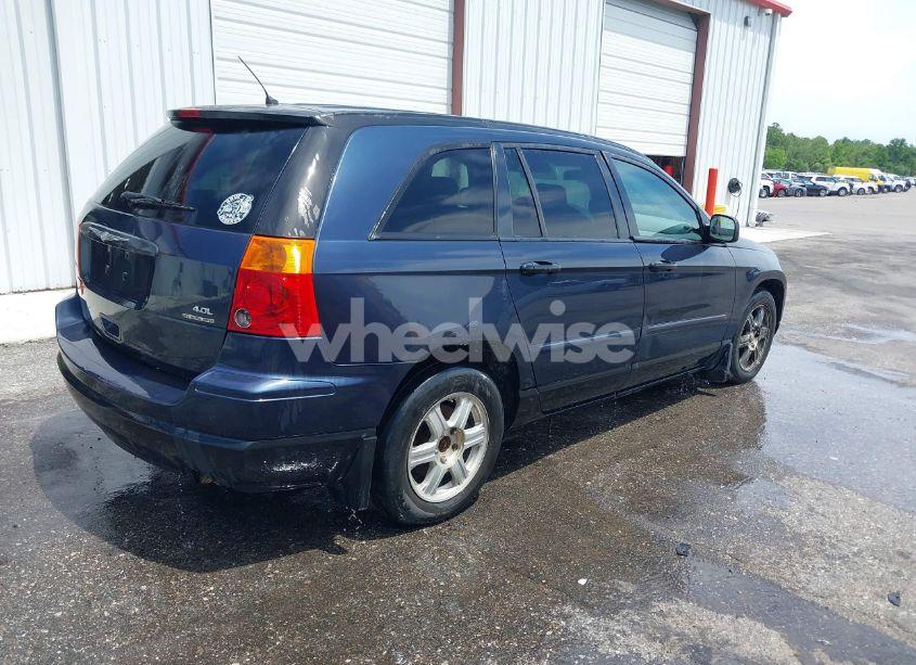 Photo 4 of 2007 Chrysler Pacifica N/A (VIN 2A8GF48XX7R109757)