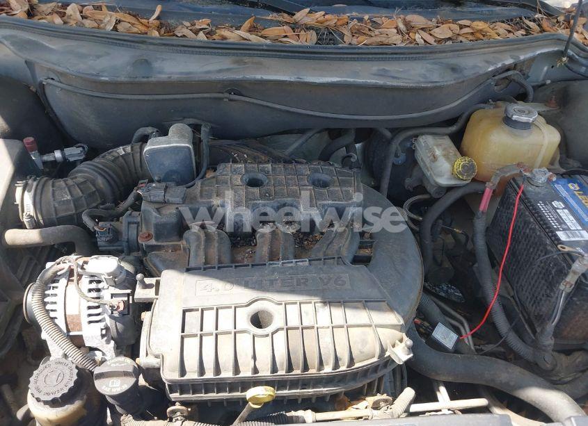 Photo 10 of 2008 Chrysler Pacifica LIMITED (VIN 2A8GM78X78R113600)