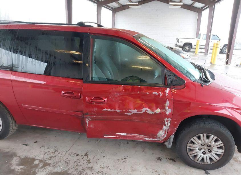 Photo 6 of 2006 Chrysler Town & COUNTRY LX (VIN 2A8GP44R16R743560)