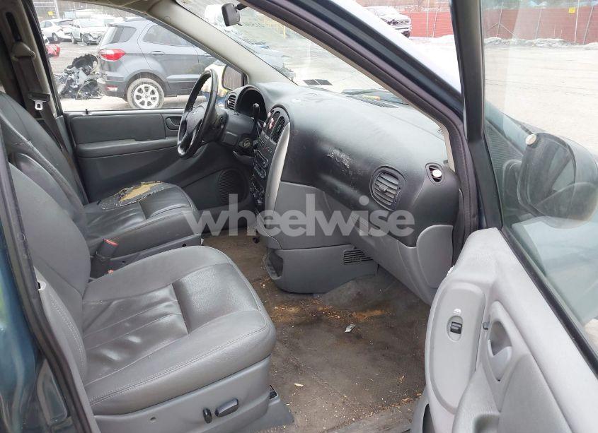 Photo 5 of 2006 Chrysler Town & COUNTRY TOURING (VIN 2A8GP54L26R836427)