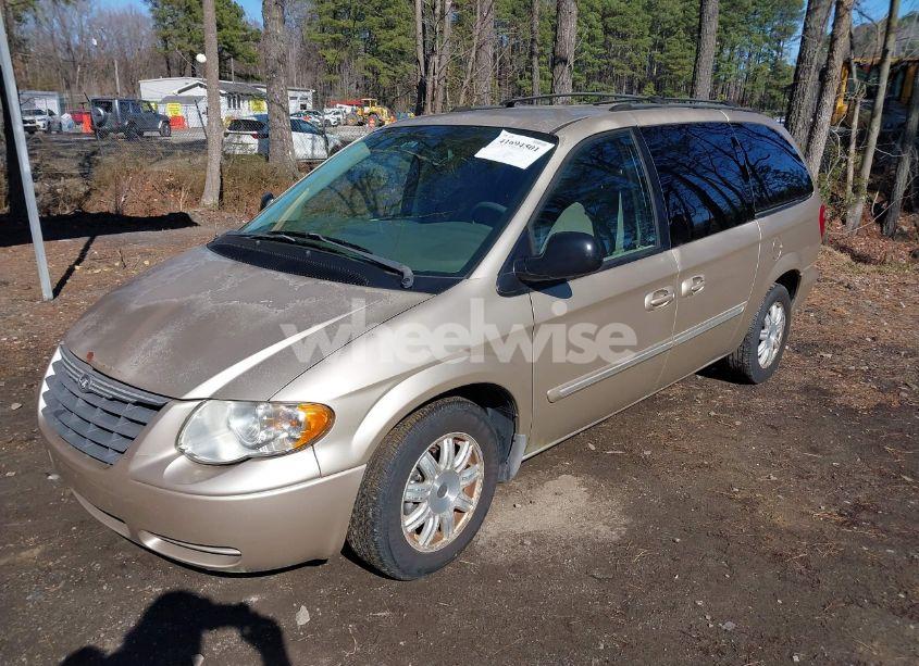 Photo 2 of 2006 Chrysler Town & COUNTRY TOURING (VIN 2A8GP54L36R917775)