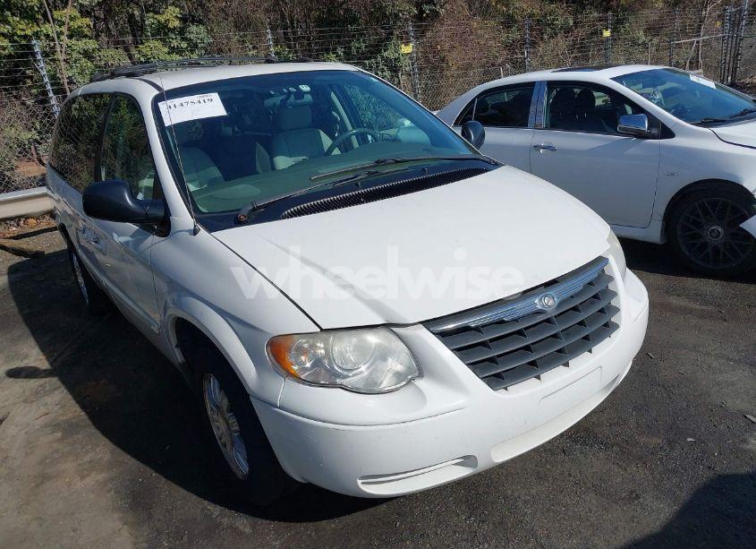 2006 Chrysler Town & COUNTRY TOURING (VIN 2A8GP54L56R671585) main photo