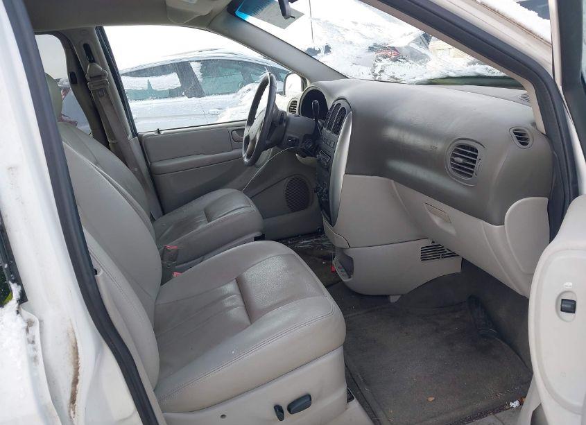 Photo 5 of 2006 Chrysler Town & COUNTRY TOURING (VIN 2A8GP54L66R824815)