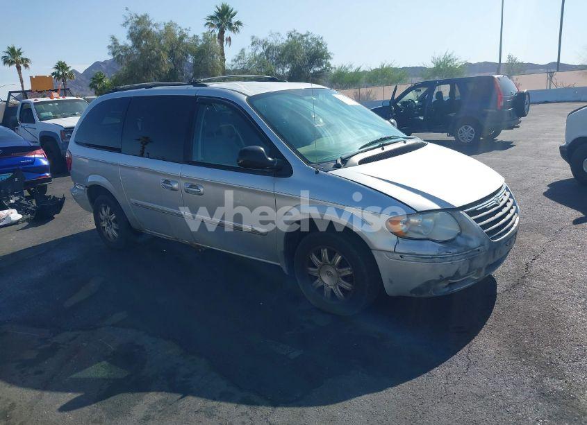 2006 Chrysler Town & COUNTRY TOURING (VIN 2A8GP54L76R884716) main photo