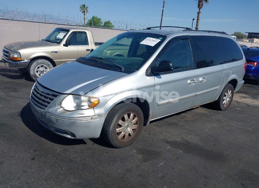 Photo 2 of 2006 Chrysler Town & COUNTRY TOURING (VIN 2A8GP54L76R884716)