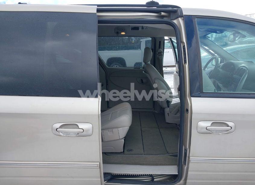 Photo 8 of 2006 Chrysler Town & COUNTRY TOURING (VIN 2A8GP54L86R887561)