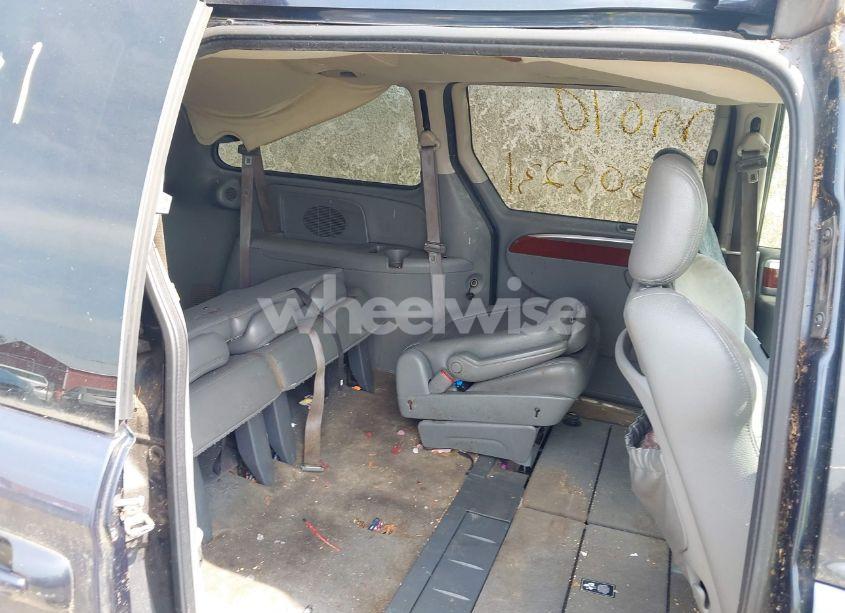 Photo 8 of 2007 Chrysler Town & COUNTRY LIMITED (VIN 2A8GP64L37R358803)