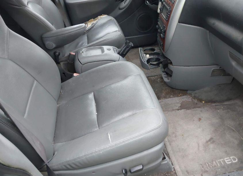 Photo 5 of 2006 Chrysler Town & COUNTRY LIMITED (VIN 2A8GP64L66R782832)