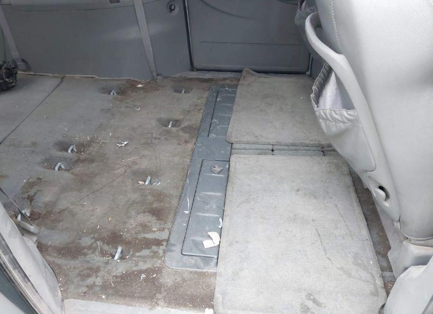 Photo 8 of 2006 Chrysler Town & COUNTRY LIMITED (VIN 2A8GP64L66R782832)