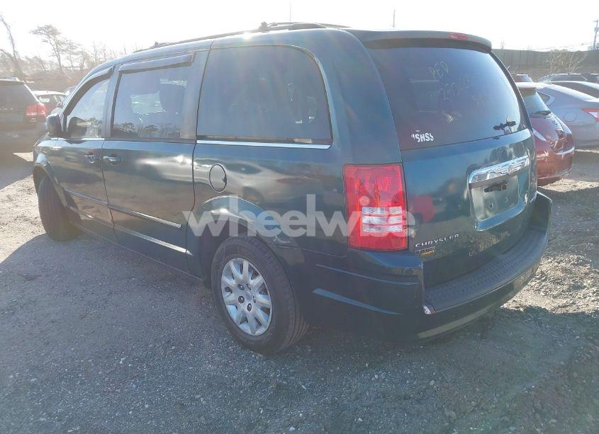 Photo 3 of 2009 Chrysler Town & COUNTRY LX (VIN 2A8HR44E09R535895)