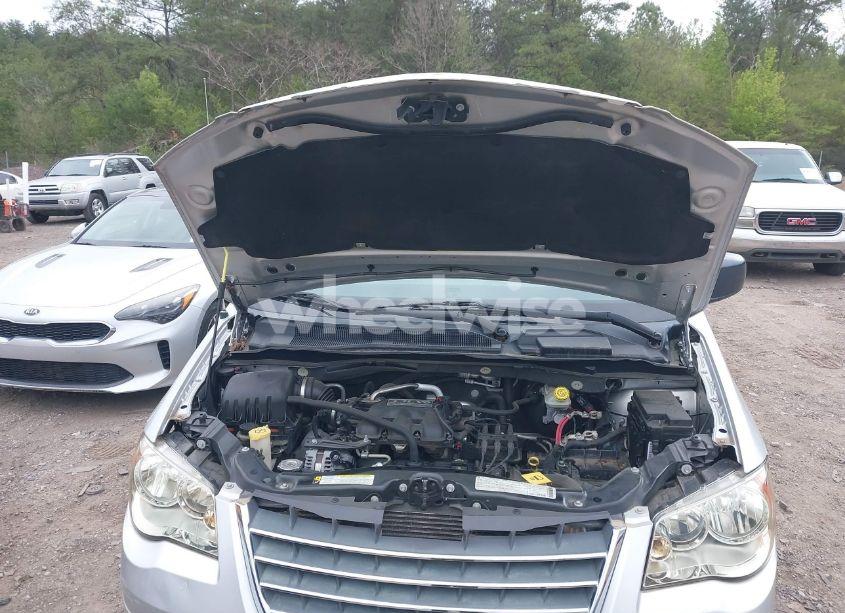 Photo 10 of 2009 Chrysler Town & COUNTRY LX (VIN 2A8HR44E19R567349)