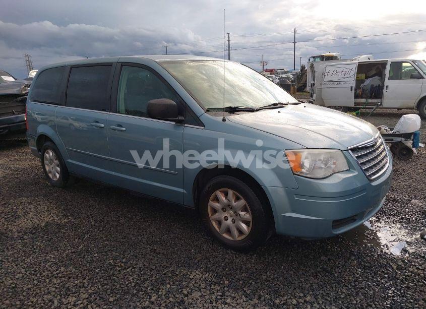 2009 Chrysler Town & COUNTRY LX (VIN 2A8HR44E19R656158) main photo