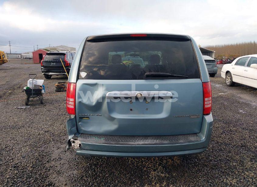 Photo 16 of 2009 Chrysler Town & COUNTRY LX (VIN 2A8HR44E19R656158)