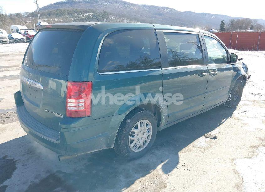 Photo 4 of 2009 Chrysler Town & COUNTRY LX (VIN 2A8HR44E29R570082)