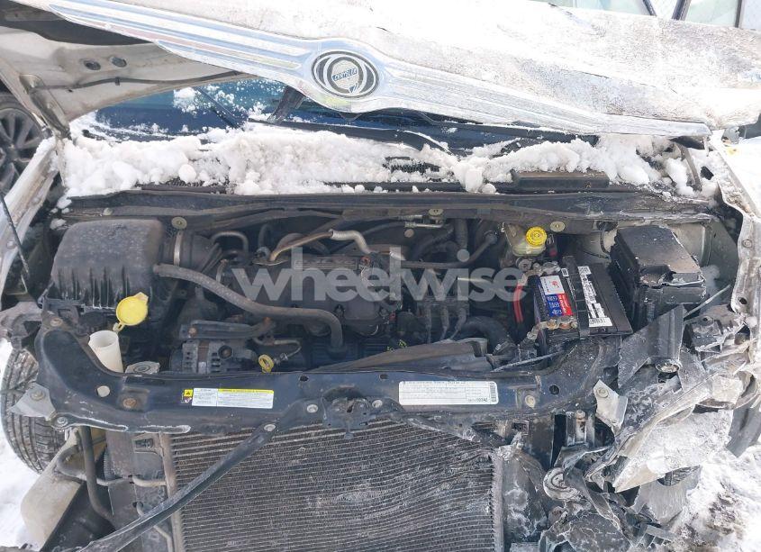 Photo 9 of 2009 Chrysler Town & COUNTRY LX (VIN 2A8HR44E29R607101)