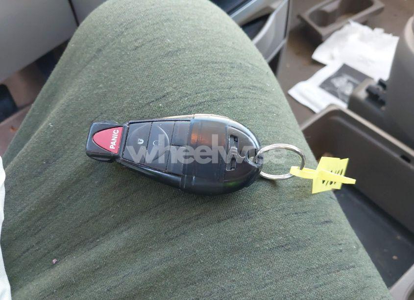 Photo 11 of 2009 Chrysler Town & COUNTRY LX (VIN 2A8HR44E39R512675)